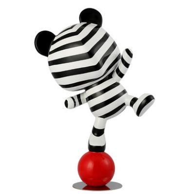 China Garden Cartoon Character Sculptures Resin Handmade Art Sculpture factory