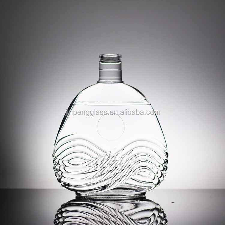 Popular Design Super Flint 700ml Vodka Glass Bottle with Cork and Transparent Glass