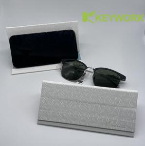 China Multifunctional Tri Fold PU Leather Metal Reading Optical Glasses Case Resit Compression factory