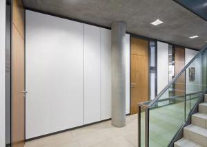 China Sound Insulated Demountable Solid Partition System 18mm Thick MDF Timber Wood factory