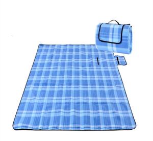 China Oxford Recycled Outdoor Water Resistant Gingham Picnic Mat factory