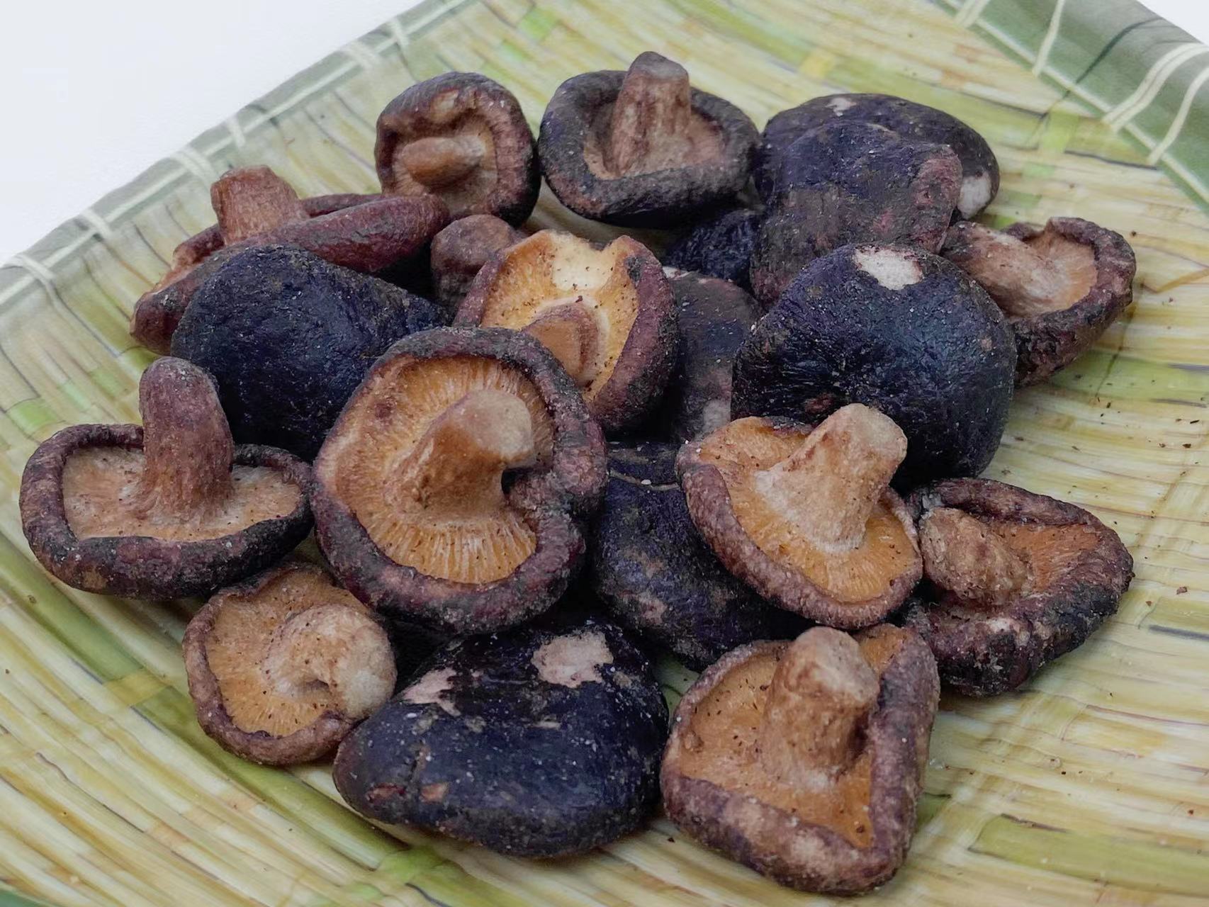 Salty Crunchy Vegetable Snacks BRC Crispy Shiitake Mushrooms