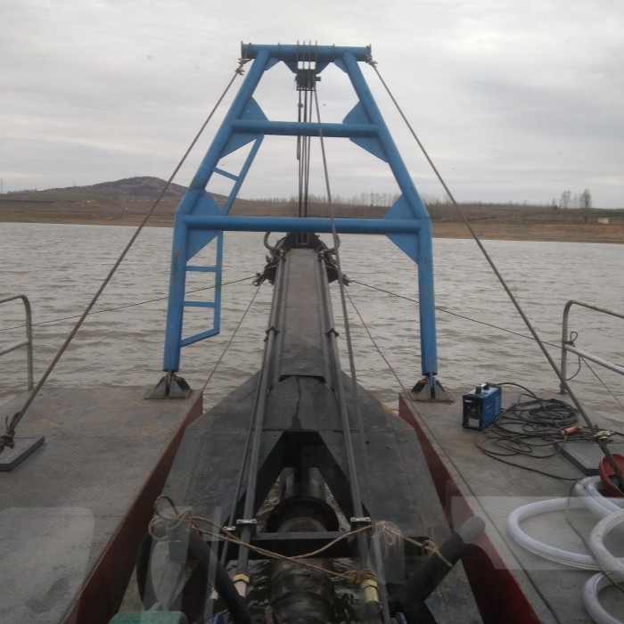 Professional Hydraulic Type Dredging Machine For Large Scale Dredging Projects