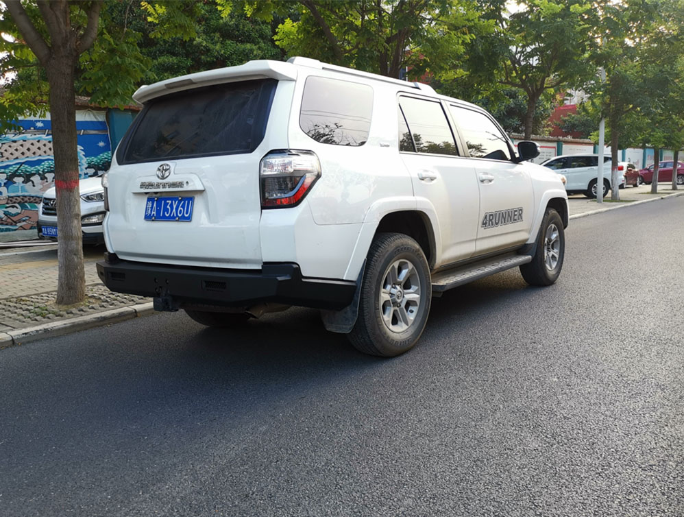 Simple Installation Universal Rear Bumper for Toyota Car Auto Body Part