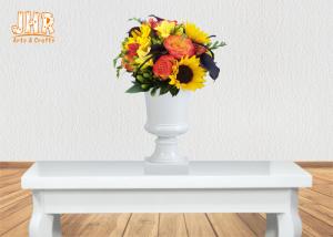 China Classic Glossy White Fiberglass Urn Planters Wedding Centerpiece Table Vases factory