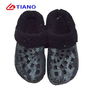 China Flexible Thick Outsole Odm Fuzz Lined Clog Style Slippers on sale