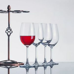 Lightweight White Wine Glass With Smooth Surface Medium In Design