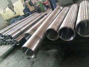 China Chrome Plating Micro Alloy Steel Piston Rod With High Properties factory