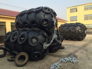 China ISO17357 80KPa Pneumatic Rubber Fenders D330X L6500 factory