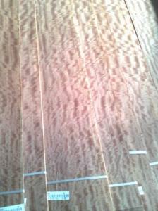 China Sliced Natural Figured Makore Wood Veneer Sheet factory