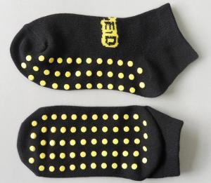 China Custom Logo Non Slip Grip Socks Women Yoga Socks Pilates Ballet Dance Anti Slip Socks factory