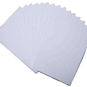 China Coated Art Board Paper in 700*1000mm Size Made from Recycled Wood Pulp for Packaging factory