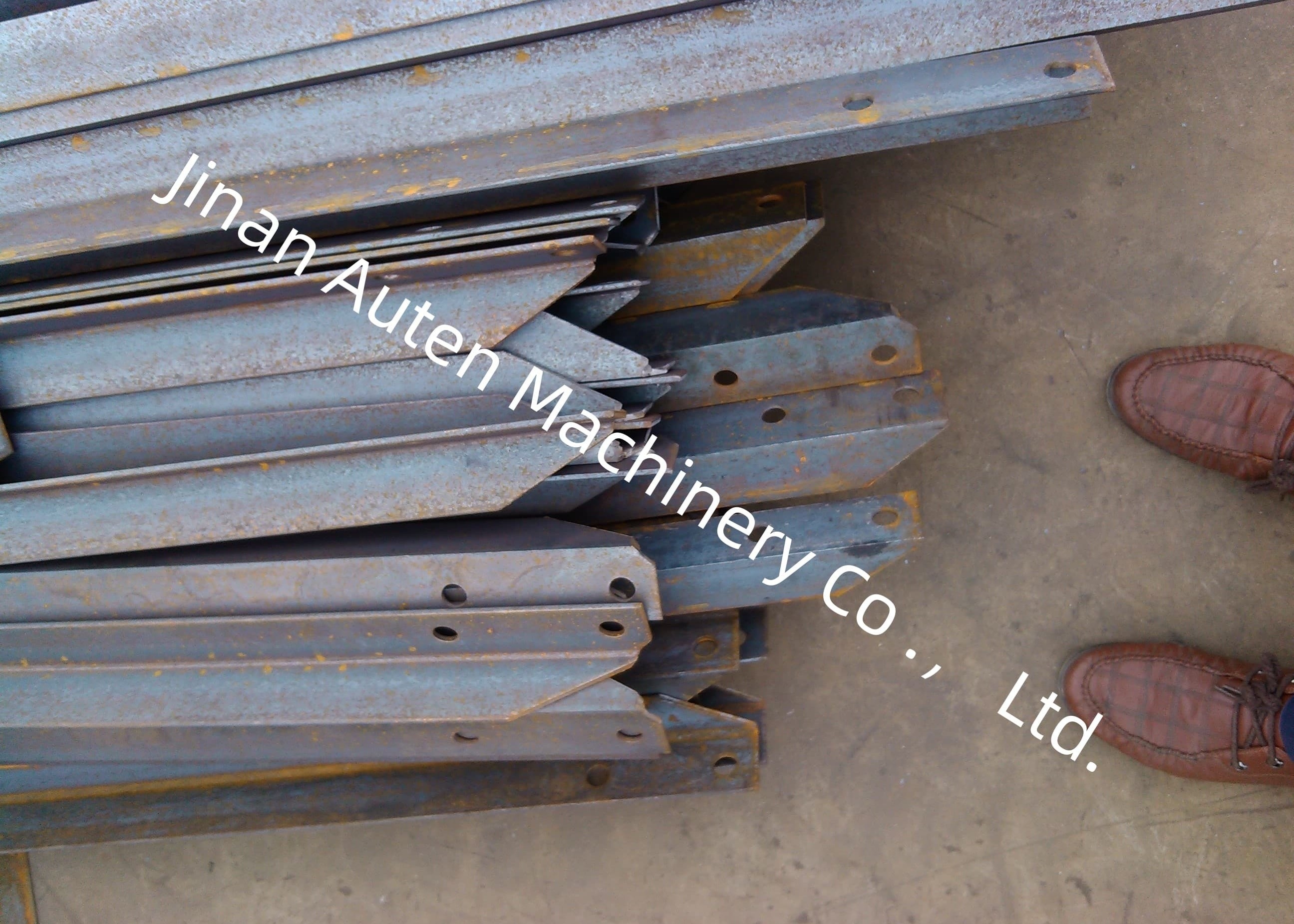 The Intelligent CNC Angle Steel Processing Line Integrates Automatic Marking And Shearing