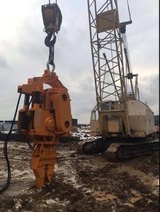 China 200kN Pulling 60kw Hydraulic Guardrail Electric Pile Driver Machine factory