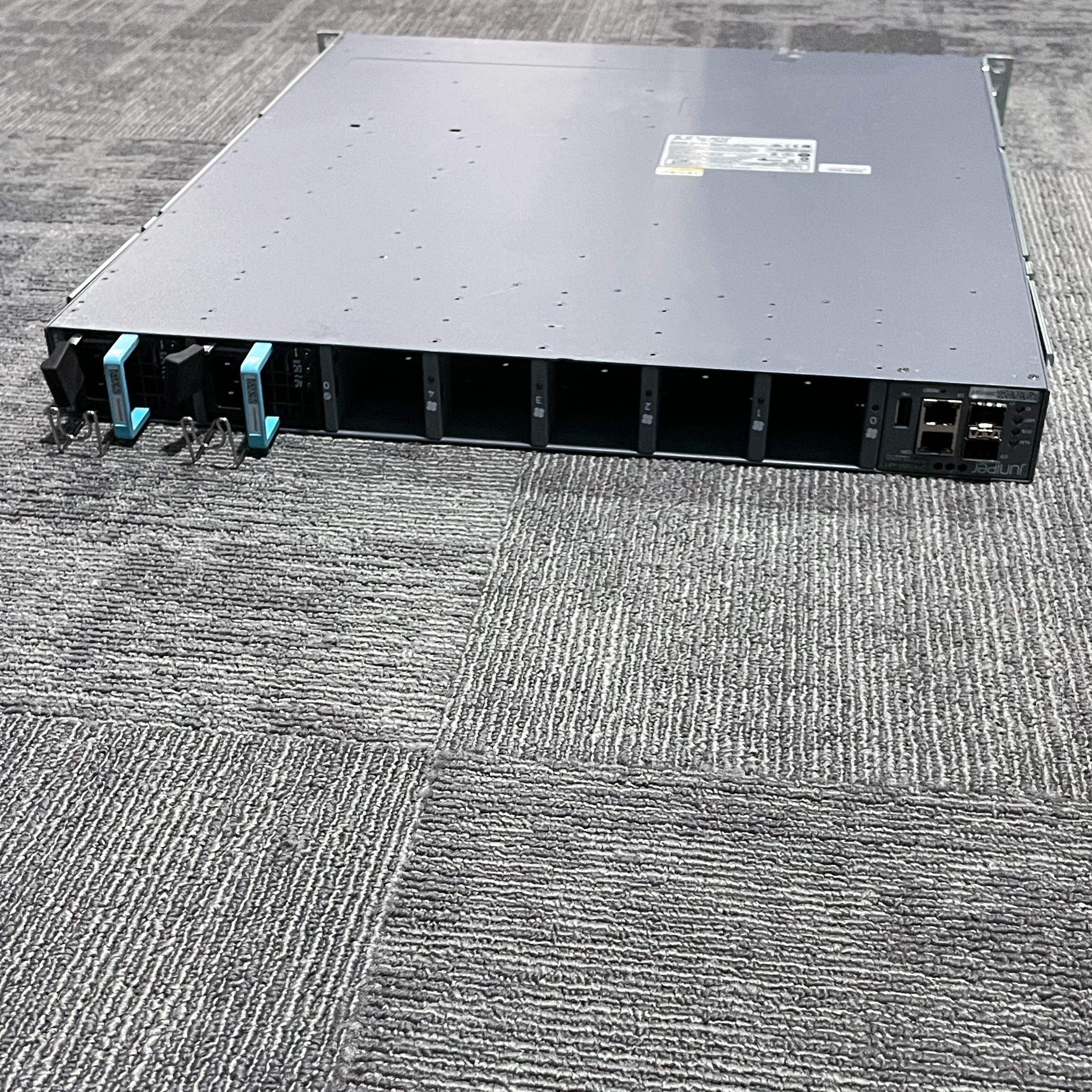 Private Mold NO QFX5100-48T Networks 740-038949 650W DC Power Supply Original Fast Ship