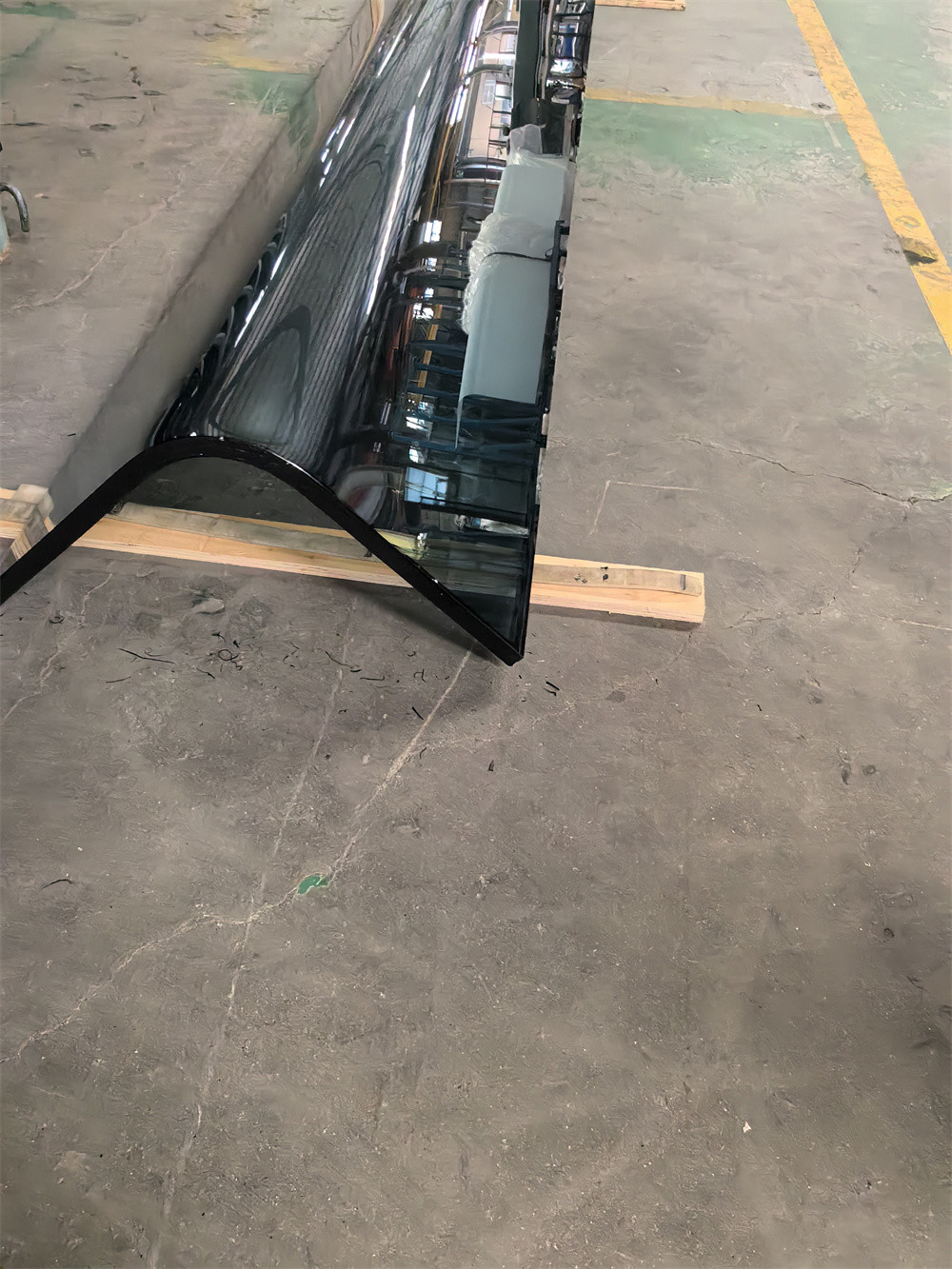 Small Radius Curved Glass Hot Bent Laminted Insulated Sun Film Coated Glass High-Difficulty Glass Columns