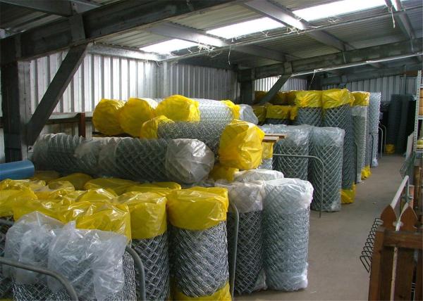 Boundary Wall wire fencing mesh For Leisure Sports Field / School Chain Link