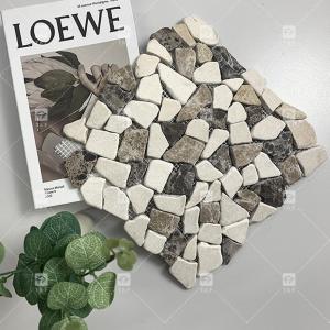 China 305x305mm Natural Pebble Stone Mosaic Tile For Bathroom Wall And Floor factory
