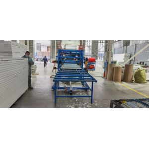 Rock Wool Insulated 0.3mm Sandwich Panel Roll Forming Machine