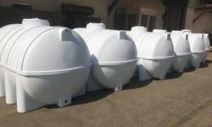 China Custom Rotational Moulding Products Water Tank Making Machine factory