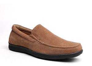 China Summer Breathable Mens Leather Loafers Brown Round Toe Mens Suede Moccasins factory