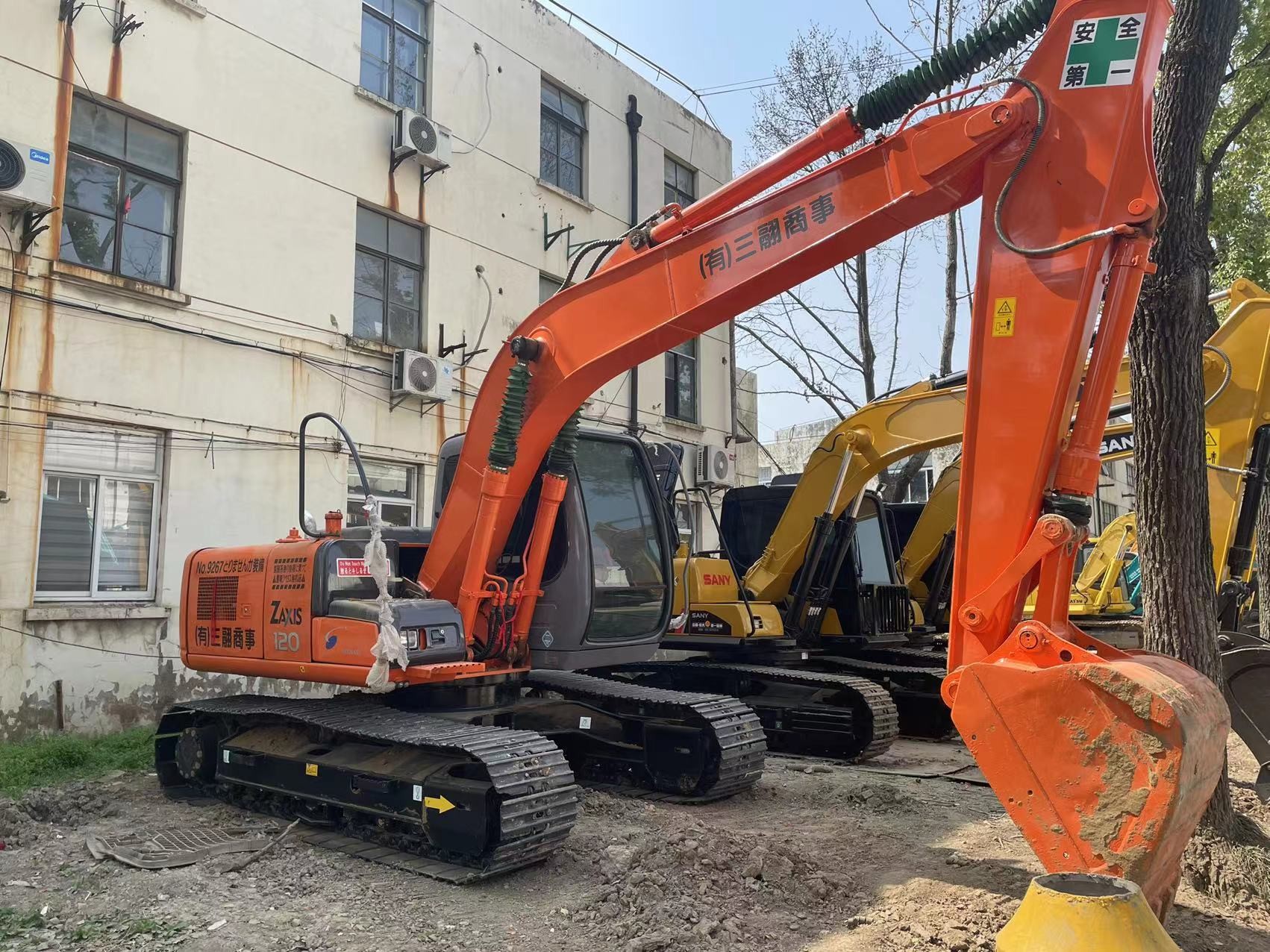 Original Japan Used Hitachi ZX120 Crawler Excavator In Good Condition