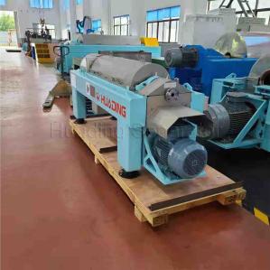 China Oily Waste Water Treatment Decanter Centrifuge Separators From Huading Separator factory