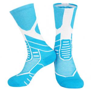 China Top design custom compression sports socks soccer baseball running socks with terry inside factory