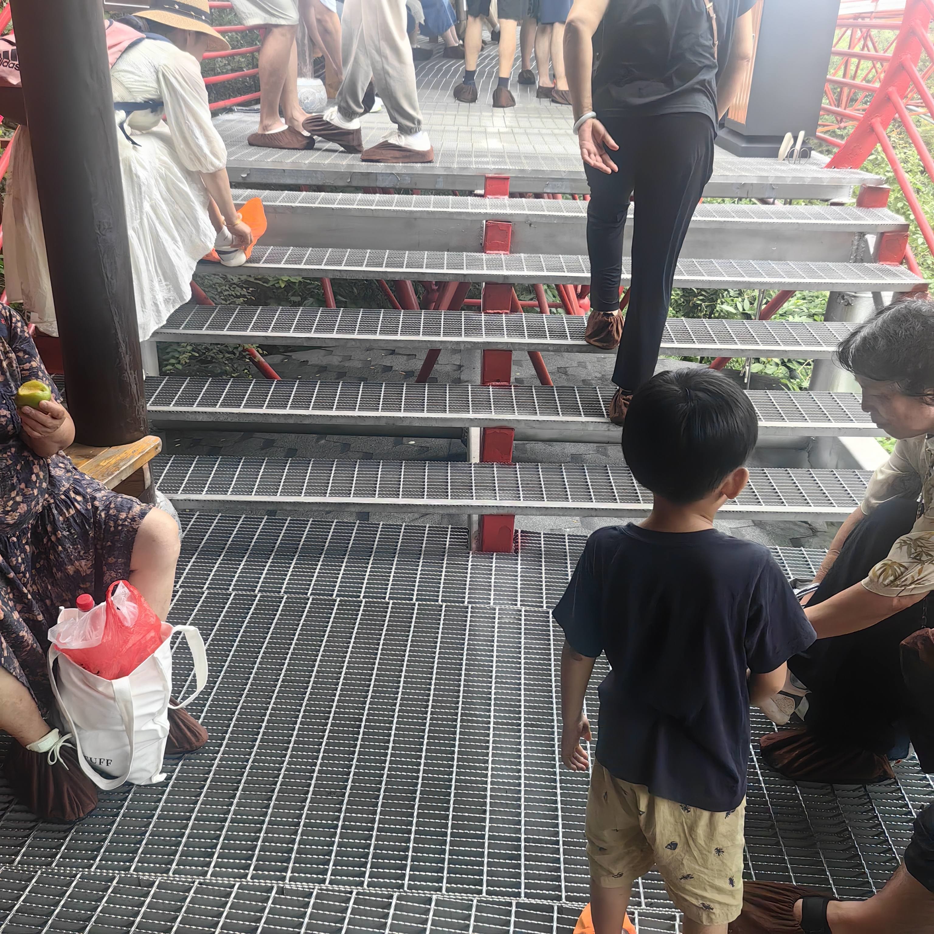 Catwalk Industrial Steel Grating Good Ventilation Press Welding Process