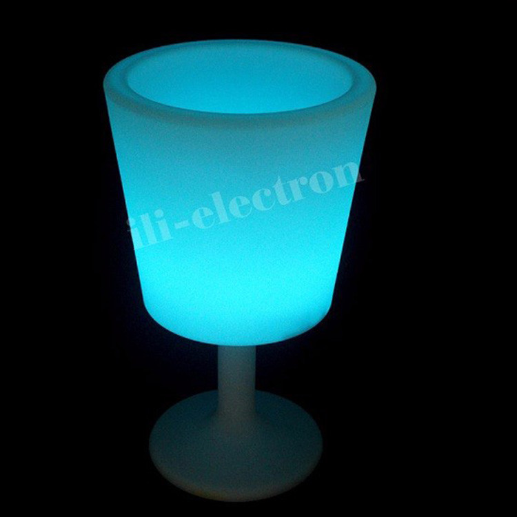 Wireless Plastic LED Ice Bucket Cup Shape 16 Colors Change For Champagne