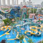 Large Aqua Park Equipment Outdoor Rainbow Waterslide For Adults