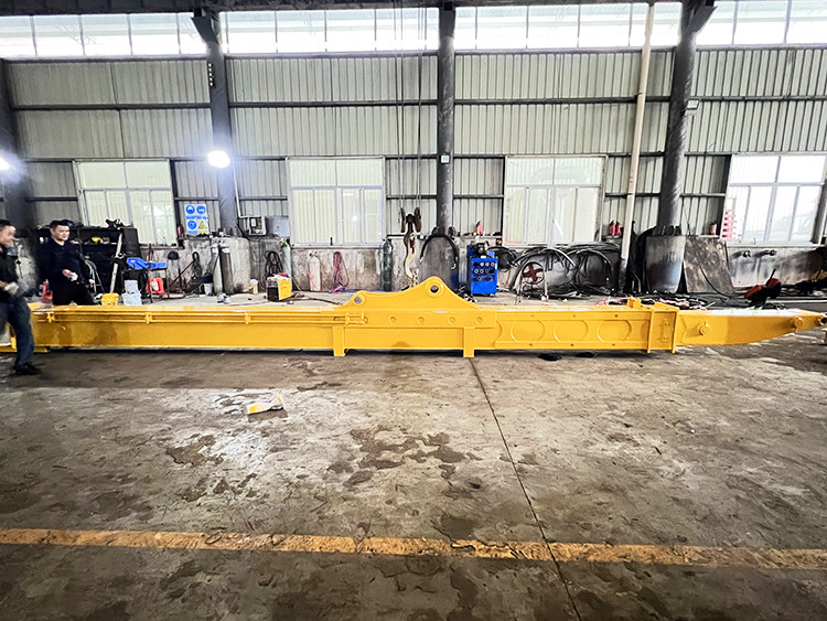Double Reinforcing Excavator Telescopic Boom Wear Resistant 12 - 25m For SK250 SH260 SH380
