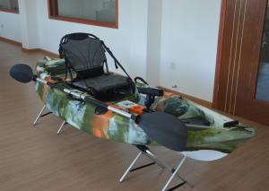 China Rotomolding Sit On Top 12 Ft Kayak , One Person Saltwater Fishing Kayak Long Lifespan factory