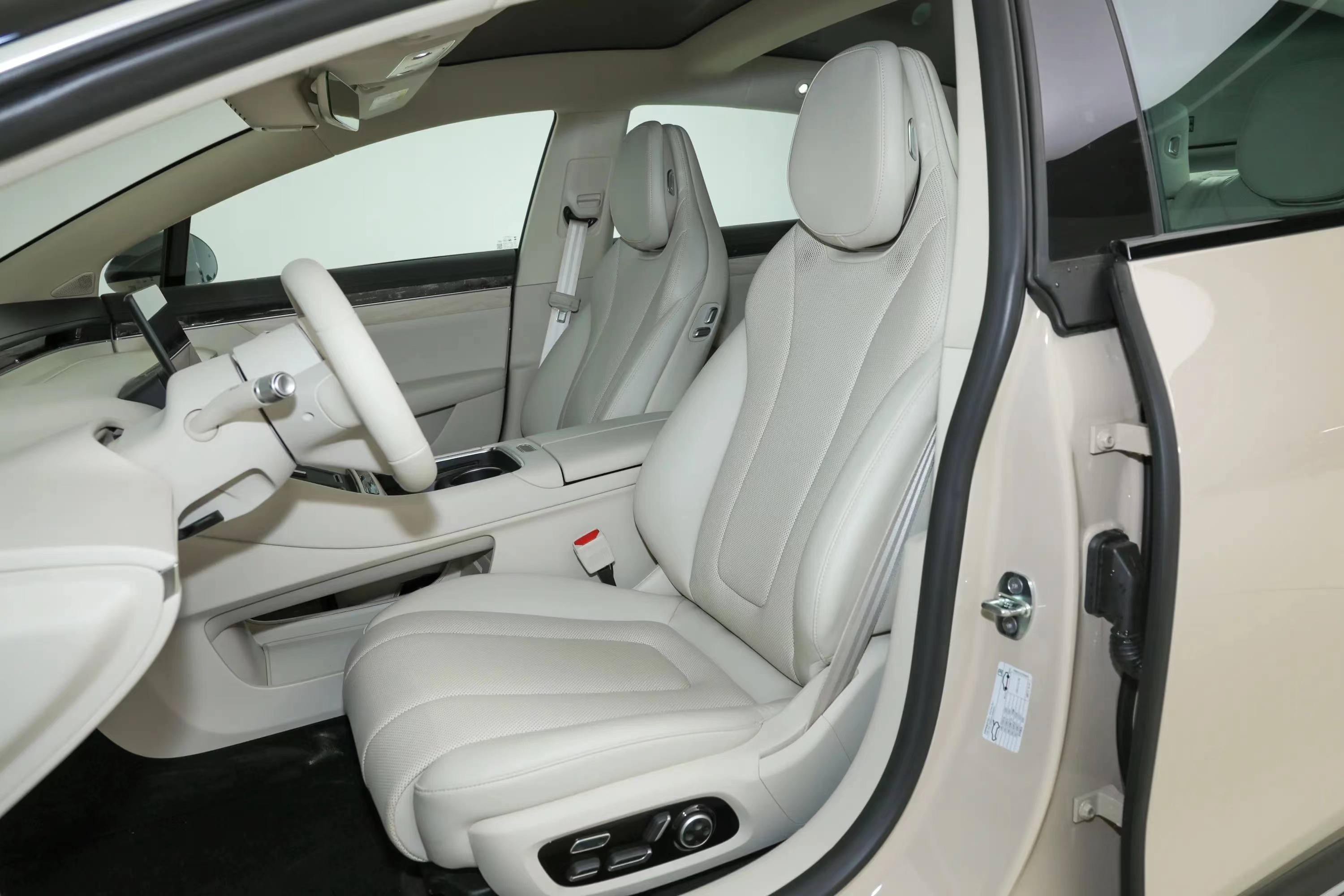705/630km Pure Electric Aito Luxeed S7 2024 Pro Max 855Km 800V Fast Charging Electric Car with 0.25h Charging Time