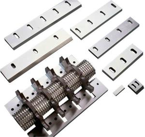 China Recycling Plastic Crusher Blade , Shredder Machine Blades Reliable Steel factory