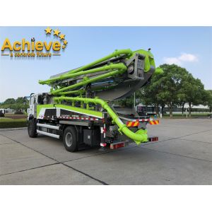 38X-5RZ Refurbished Used Concrete Pump Truck ZOOMLION Sinotruk Howo 4x2