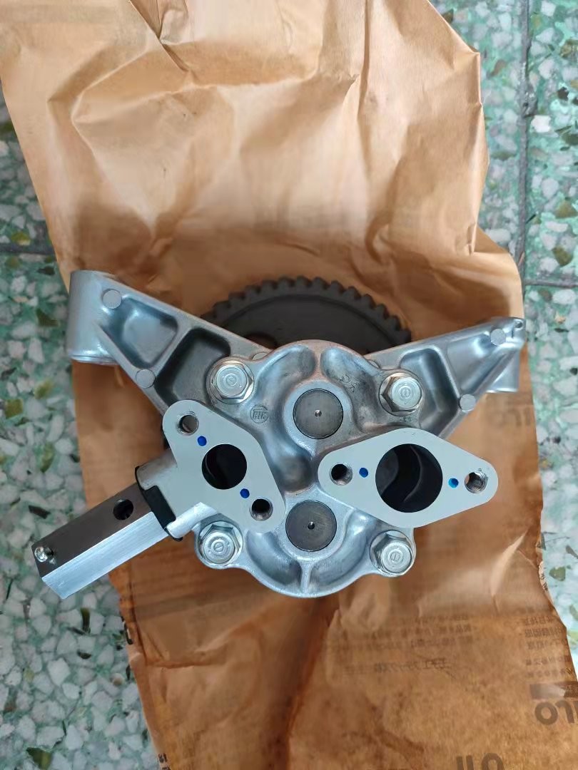 Me074345 6D16 Mitsubishi Heavy Industries Spare Parts Oil Pump For Sk320 Sk330