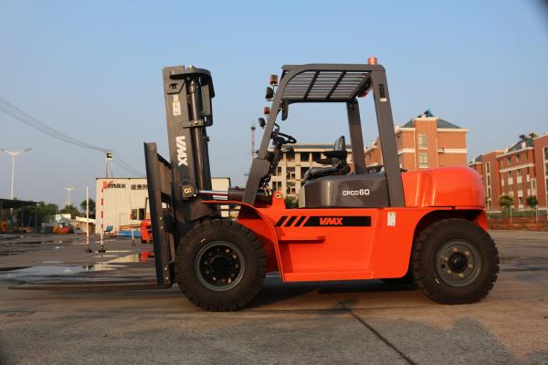 CPCD60 Diesel Powered Four Wheel Drive Forklift Max Lift Height 6000mm Automatic