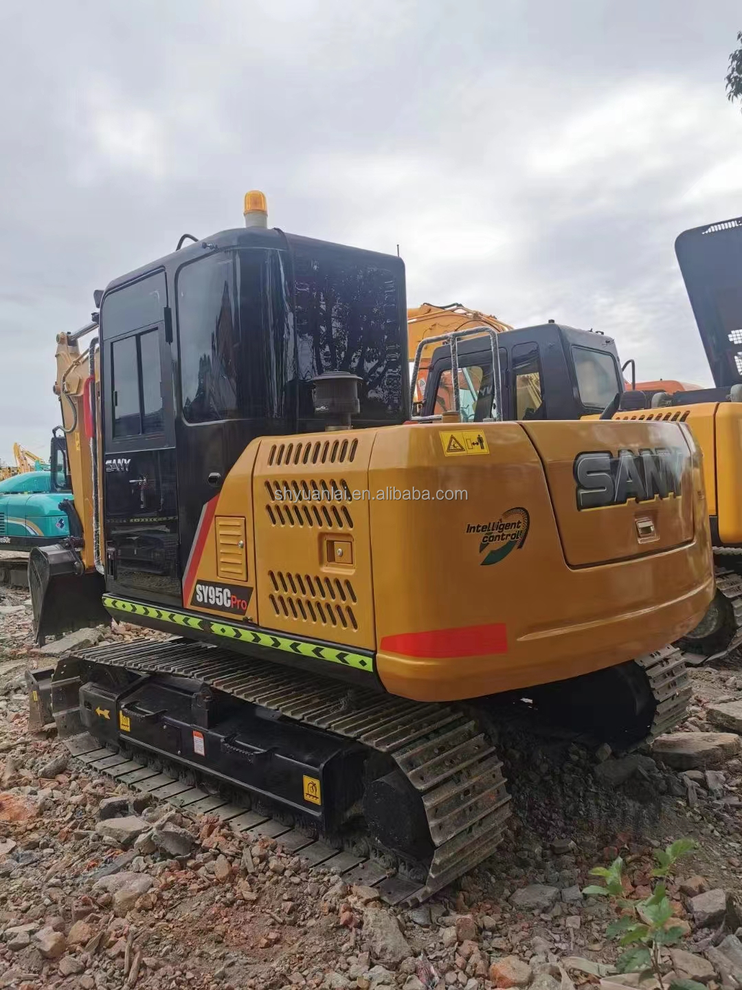 Affordable Used Sany Excavator SY75C with Low Working Hours and High Work Efficiency