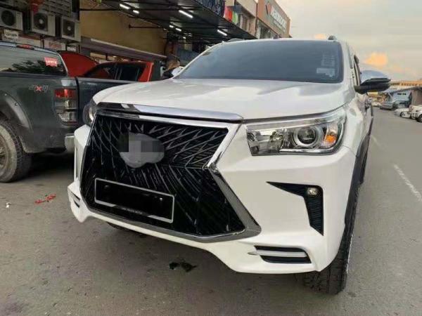 OEM Manufacturer Wholesale Auto Car Front Bumper Grille For Toyota Hilux Rocco