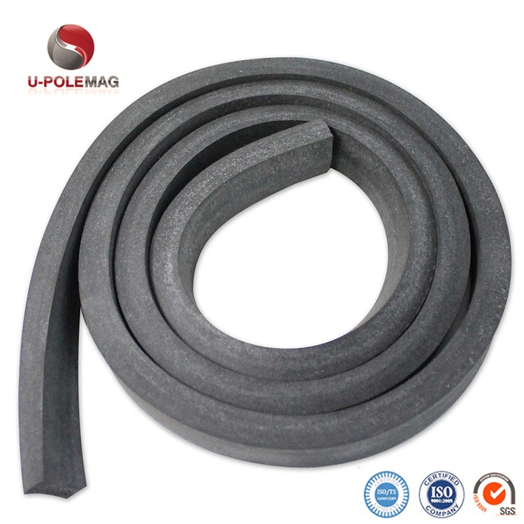 Roll Shape Rubber Magnet for Fridge and Mat Applications Grade Isotropic/ Anisotropic