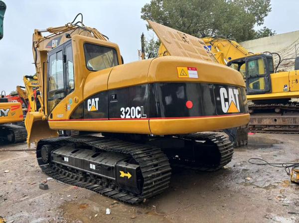 Yellow CAT 20 Tons Caterpillar CAT320C injection Excavator with 1.8 Bucket