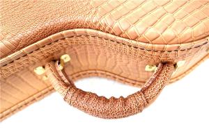 China Moisture Resistant Padded Acoustic Guitar Case Lichee Grain Pattern PVC Covering factory