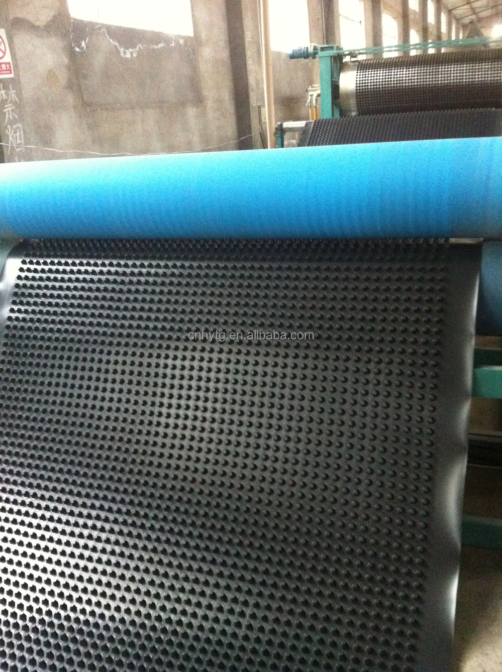 8mm-20mm Thickness Greenroof Dimple Mat Drainage Board with PE Material 2m Length