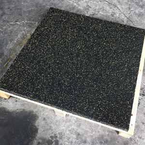 China Durable 20mm 25mm Floor Protector Mat Easy Clean Gym Rubber Tiles factory