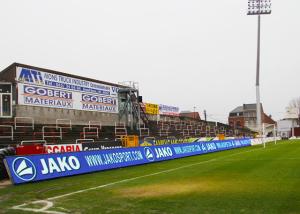 China Electronics Sports Perimeter LED Display , Stadium Display Screen 120° View Angle factory