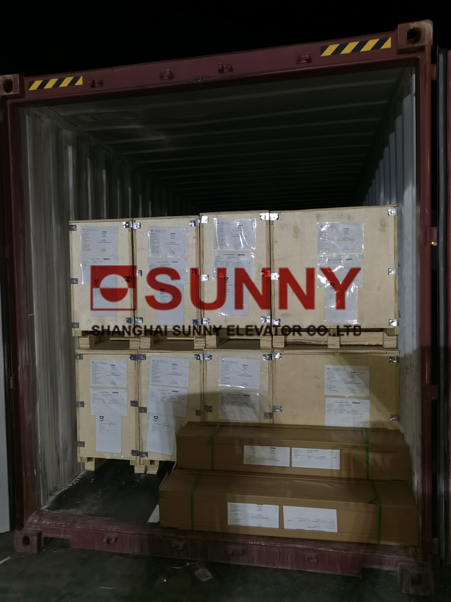 Vvvf Geared Traction Machine For Passenger / Freight Elevator Motor