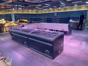 China High-end combination of air-cooled defrosting and defogging island freezer freezer factory