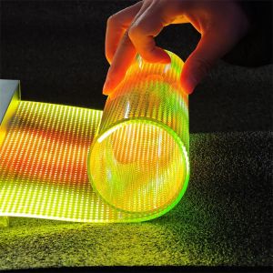 China Long-lasting PU FPCB Material Indoor P8 Fixed LED Flexible transparent Screen with 100000 Hours Lifetime factory