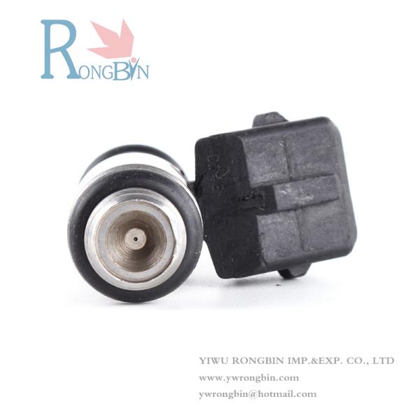 Auto Spare Parts Fuel Injector Nozzle IWP095 For CHERY Fiat Doblo Palio Panda Punto Van Seicent Lancia 71719101 46433547